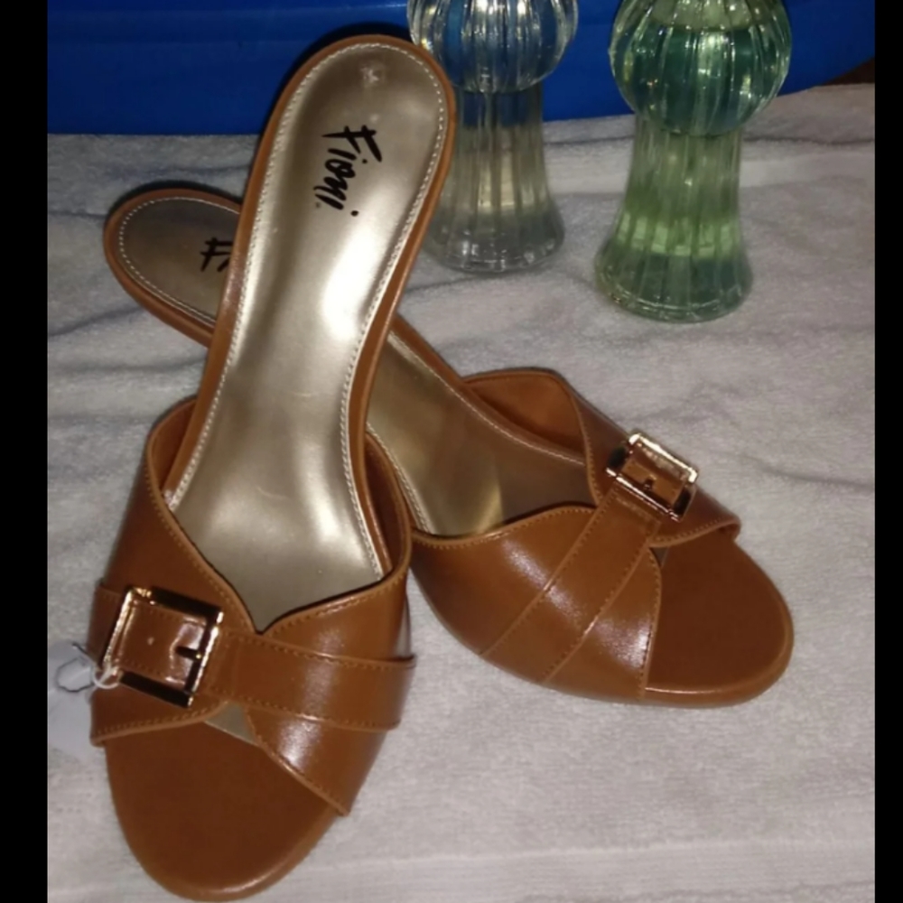 Fioni  Buckled Open Toe